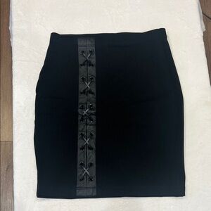 Fifteen Twenty Black Faux Leather Stitch Skirt – XS